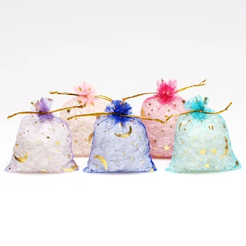 50pcs Бели органза чанти Звезди & Луна дизайн бижута парти сватба теглени чанти подарък торбички бонбони чанта за причастие деко