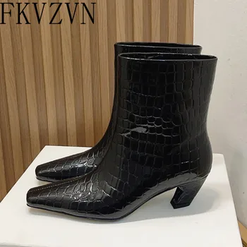 Stone модел естествена кожа къси ботуши черен остър пръст парти обувки приплъзване на мода връхни дрехи мед токчета глезена ботуши за жени