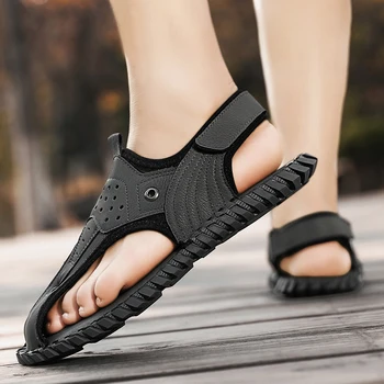 Мъжки ежедневни сандали 2023 Летни външни плажни обувки за мъже Нови затворени пръсти дишащи плоски мъжки сандали плюс размер джапанки