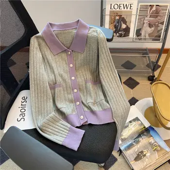 Снаждане на ревера раирана плетена мека пуловер жени 2023 пролет и есен нов дизайн чувство за моден темперамент случайни дълъг ръкав